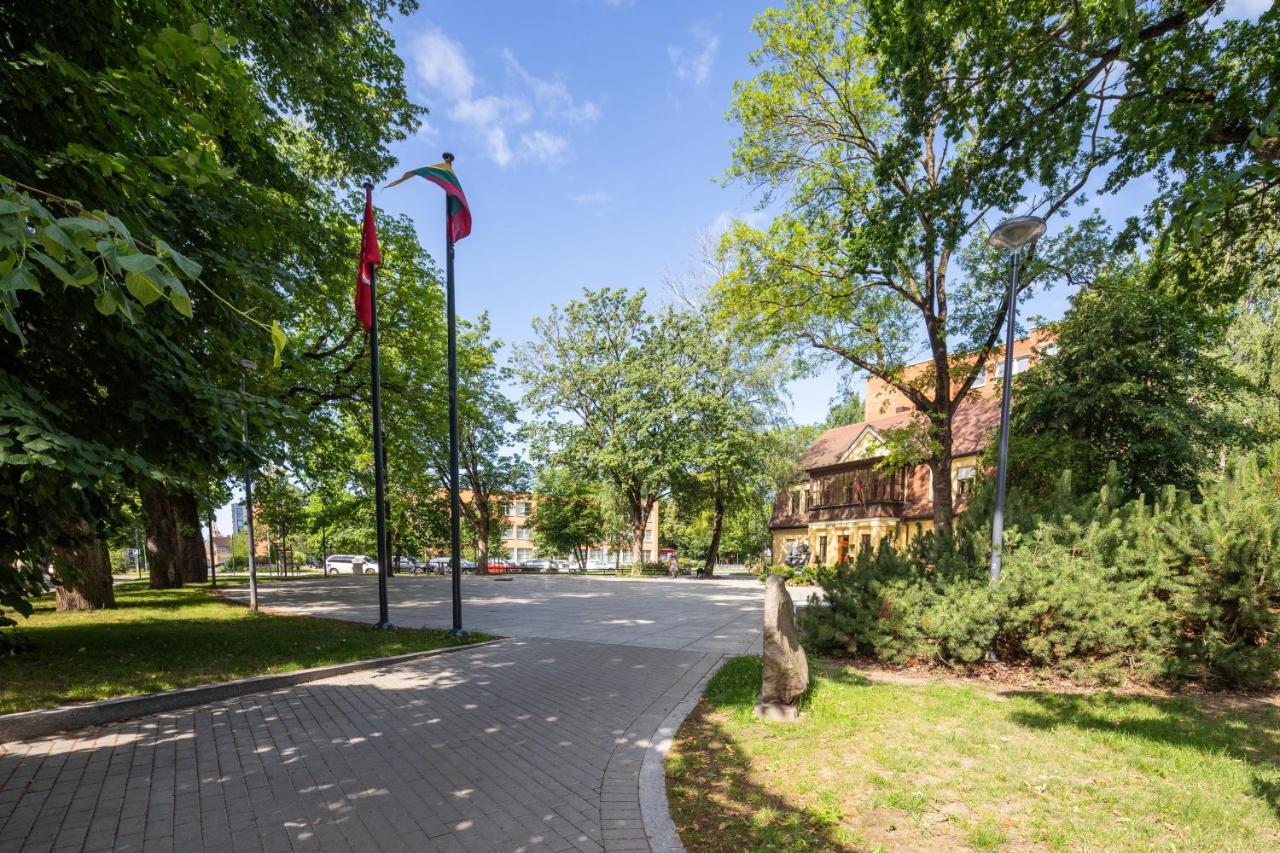 Green House Downtown Apartments With Private Free Parking And Bike Storage Κλαϊπέντα Εξωτερικό φωτογραφία